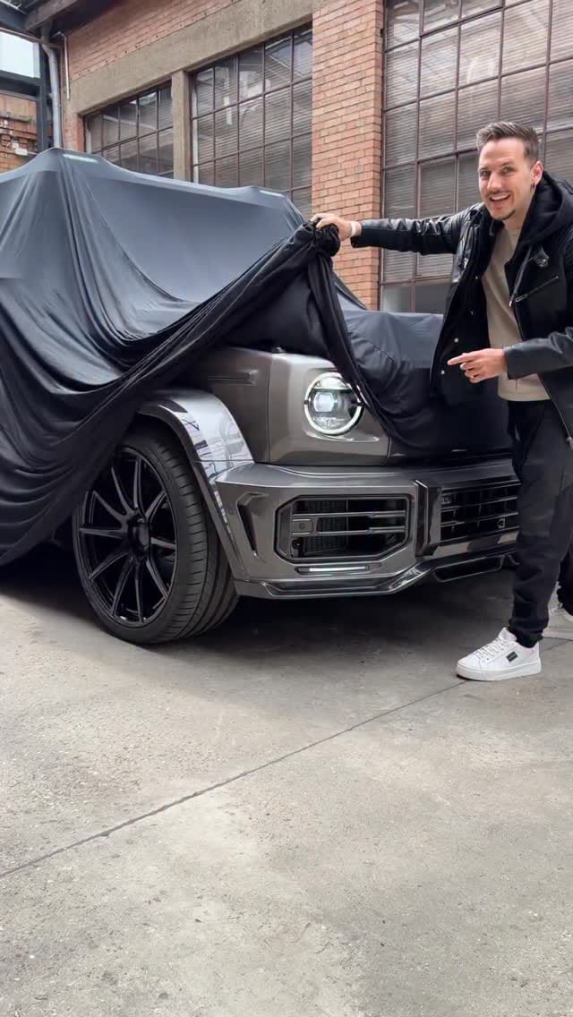 Post 3 by Sergi on Instagram (video)