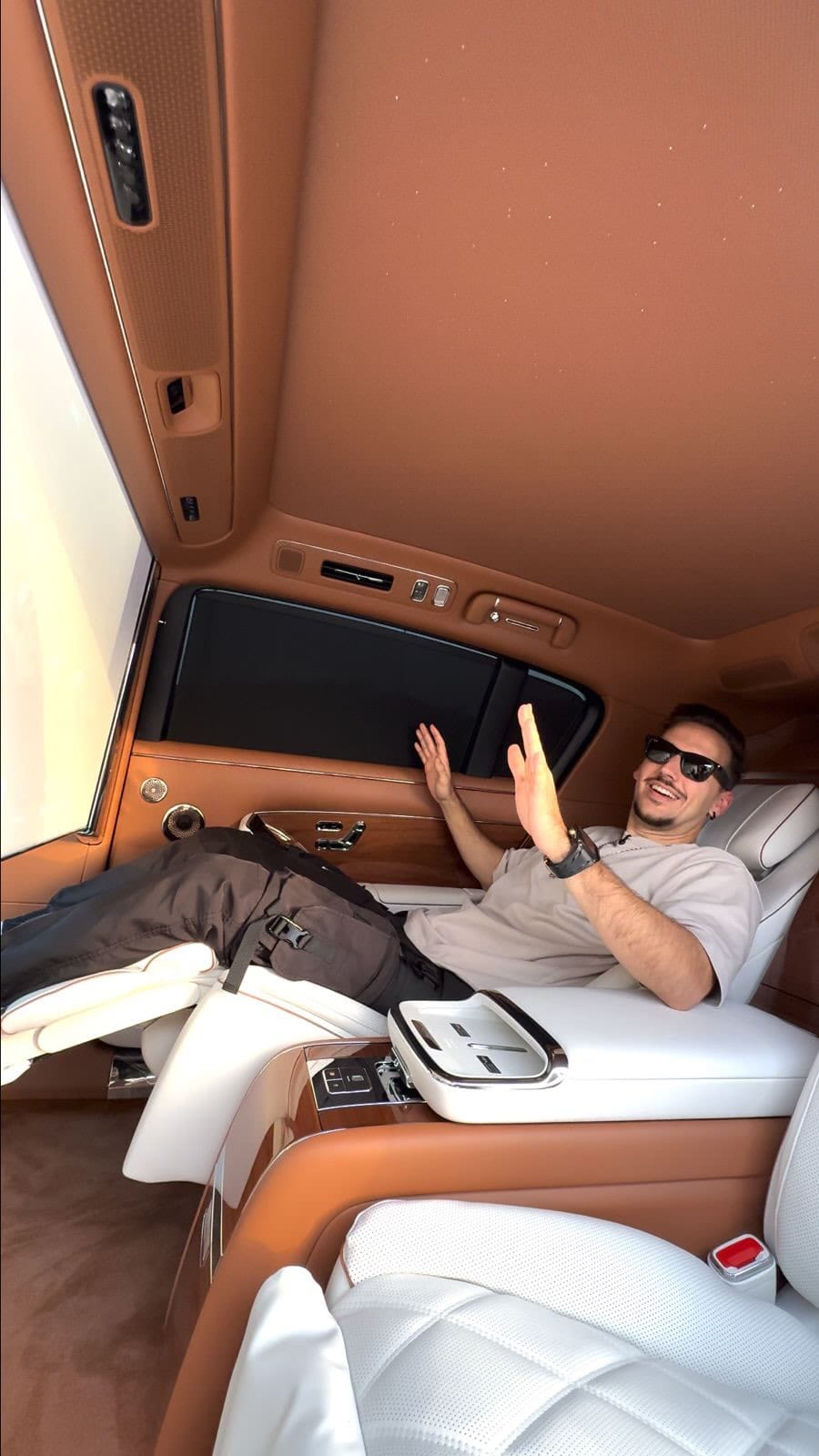 Post 10 by Sergi on Instagram (video)