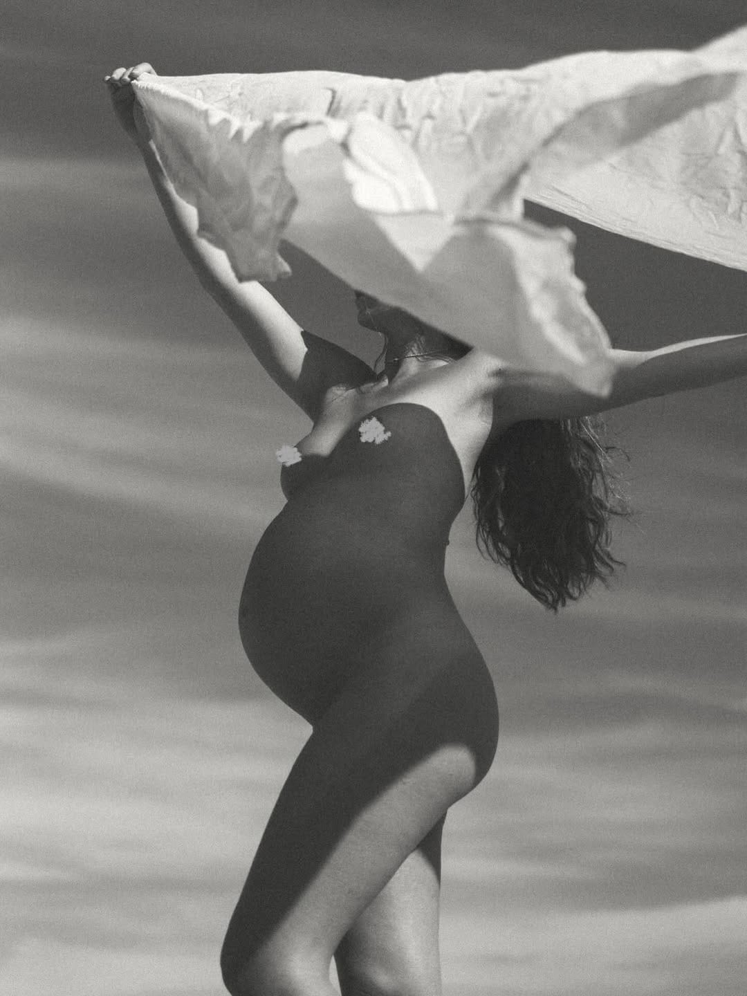 Post 7 by MARIEKE ANNA photographer ➢ Ibiza on Instagram (image)