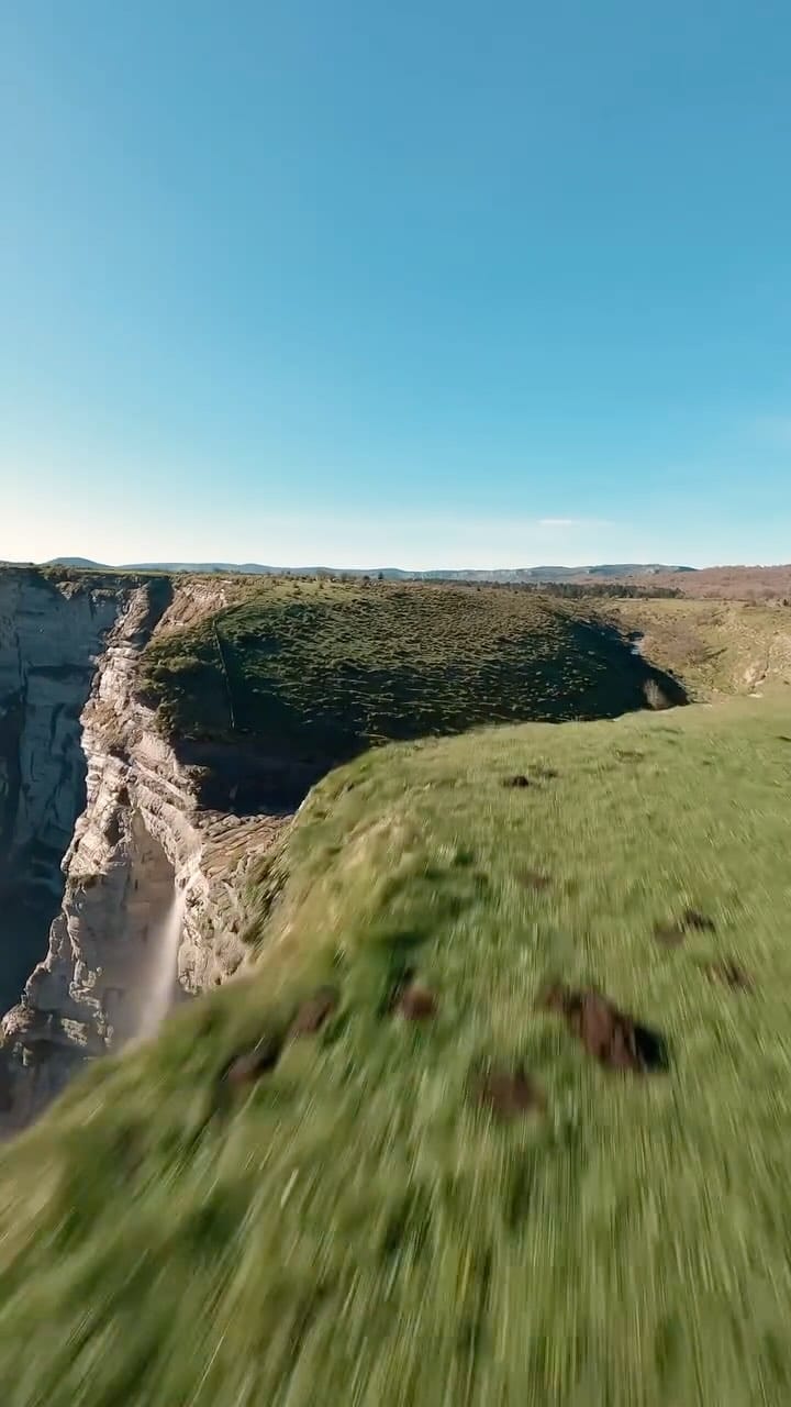 Post 8 by Air Shootings on Instagram (video)