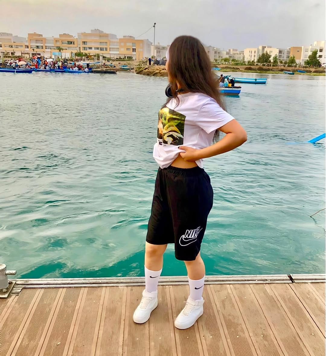 Post 7 by 𝐅𝐀𝐈𝐙𝐀 on Instagram (carousel)