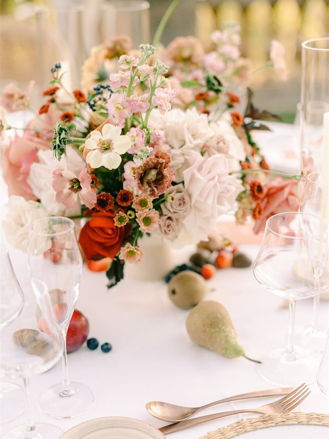 Post 6 by Sandra Mañas | Mallorca Wedding Photographer on Instagram (carousel)