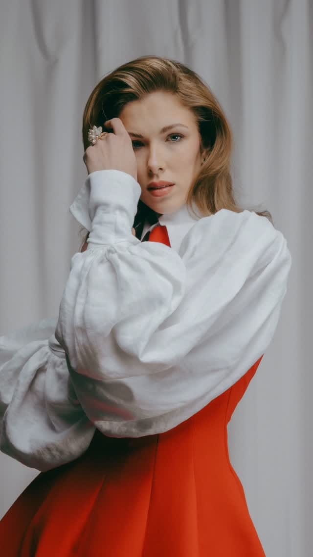 Post 8 by 𝐏𝐡𝐨𝐭𝐨𝐠𝐫𝐚𝐩𝐡𝐞𝐫 & 𝐂𝐫𝐞𝐚𝐭𝐢𝐯𝐞 𝐃𝐢𝐫𝐞𝐜𝐭𝐨𝐫 on Instagram (video)