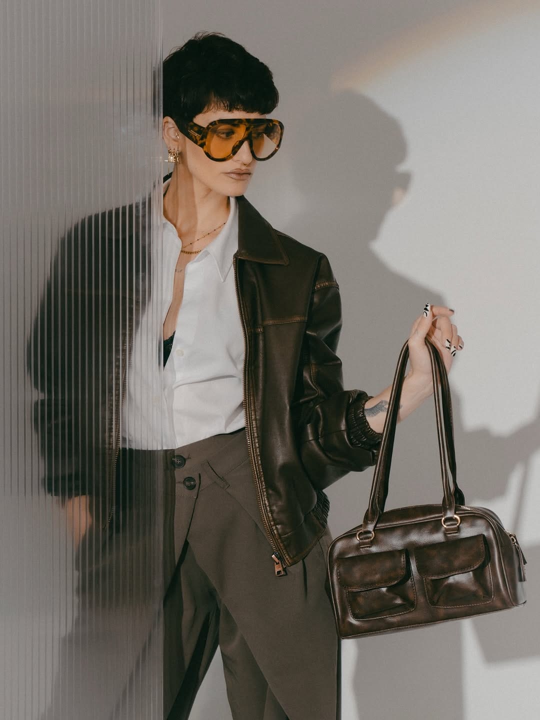 Post 1 by 𝐏𝐡𝐨𝐭𝐨𝐠𝐫𝐚𝐩𝐡𝐞𝐫 & 𝐂𝐫𝐞𝐚𝐭𝐢𝐯𝐞 𝐃𝐢𝐫𝐞𝐜𝐭𝐨𝐫 on Instagram (carousel)