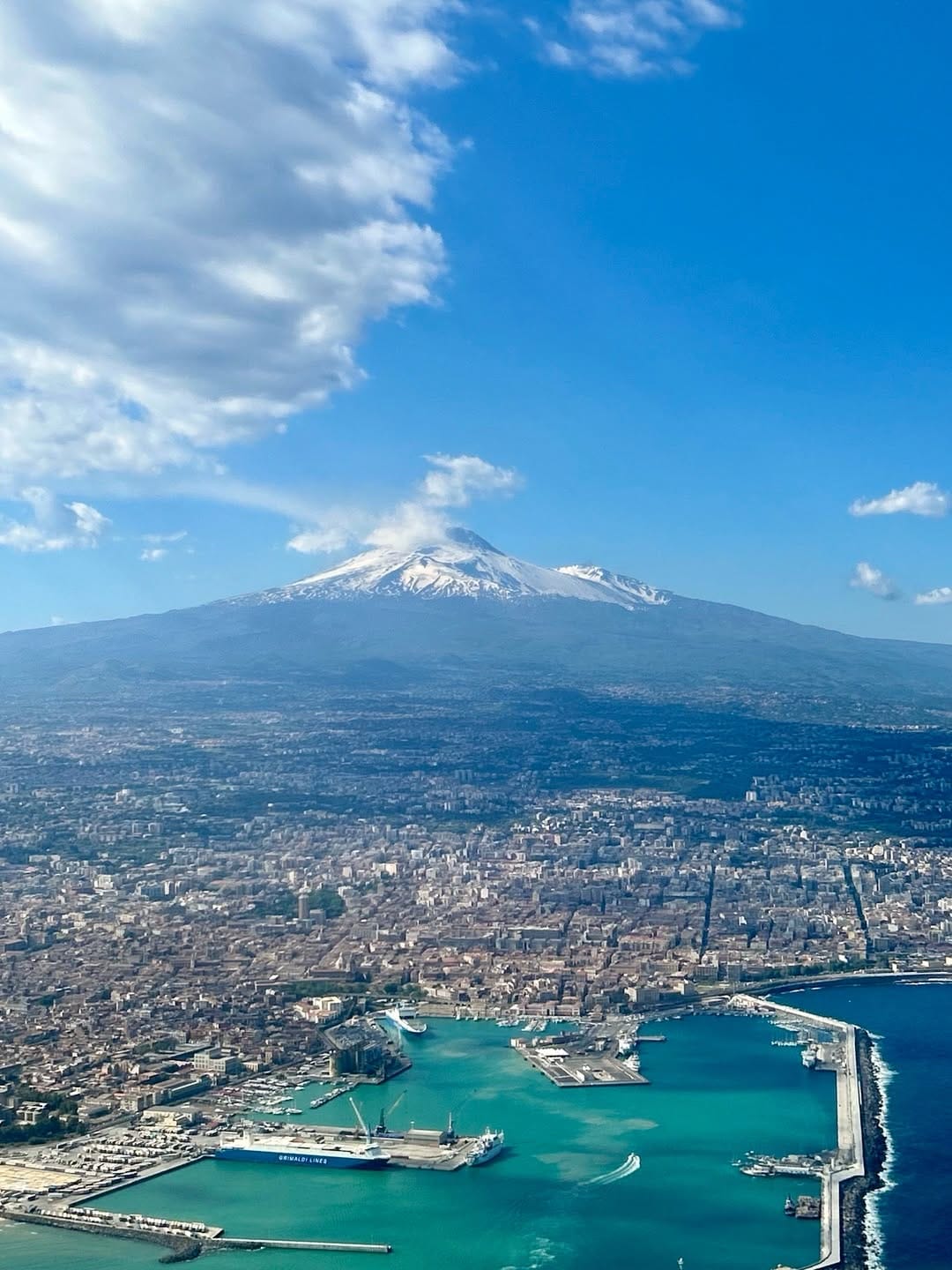 Post 3 by Viajes - Travel Content Creator on Instagram (carousel)