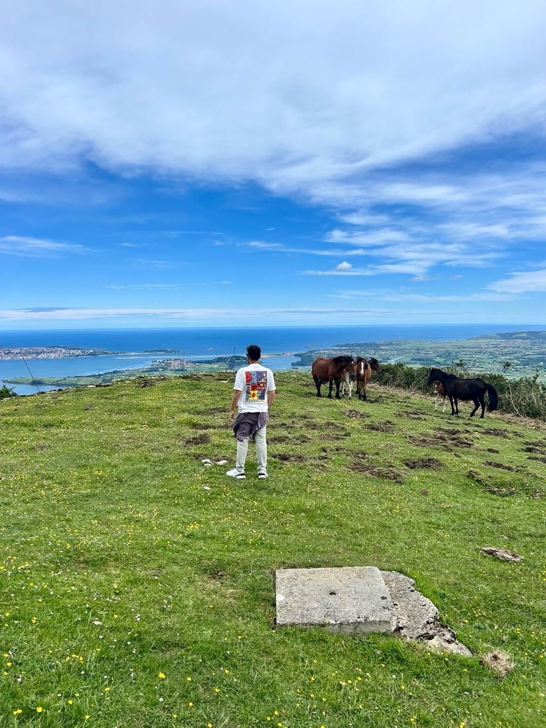 Post 2 by Viajes - Travel Content Creator on Instagram (carousel)