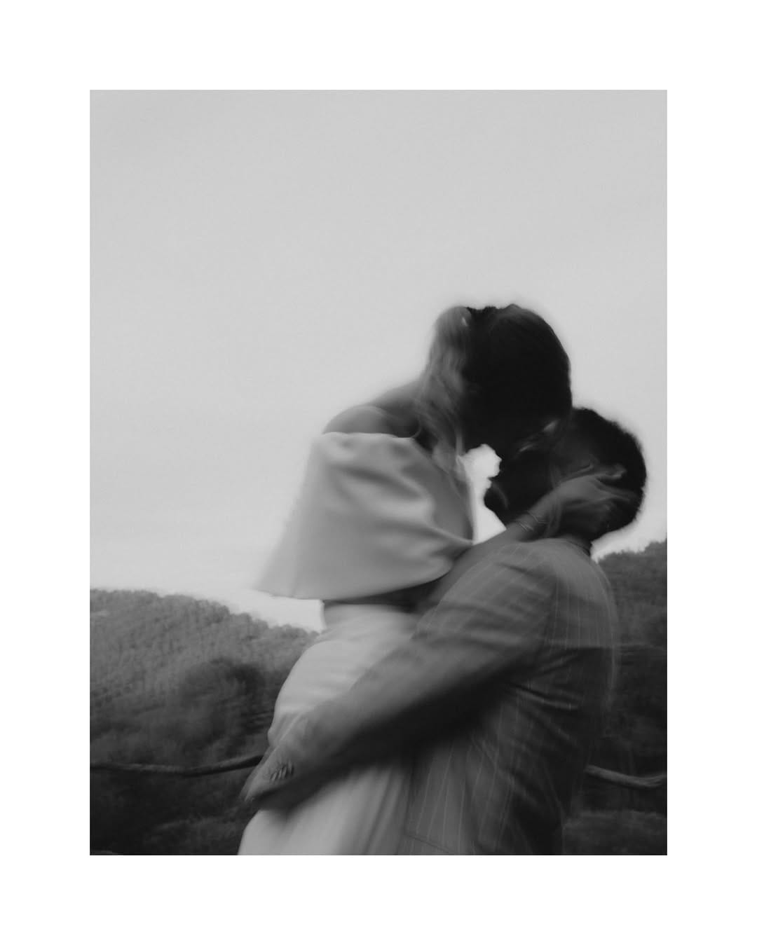Post 6 by Mallorca Wedding Photographer | Aitor on Instagram (carousel)