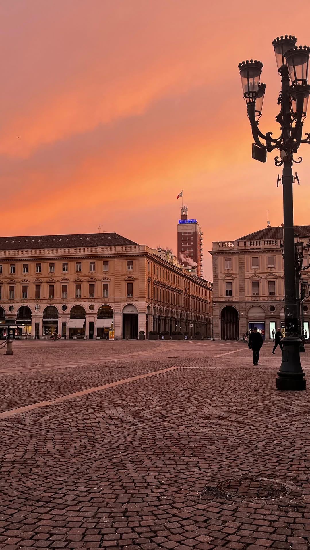 Post 5 by Giulia Napoli on Instagram (video)