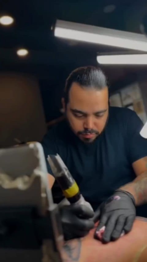 Post 8 by Andres Faraco on Instagram (video)