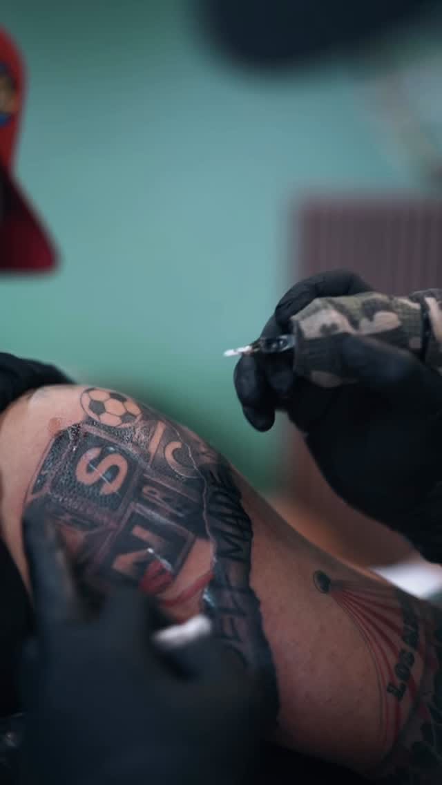 Post 1 by J CESAR • TATTOO ARTIST on Instagram (video)