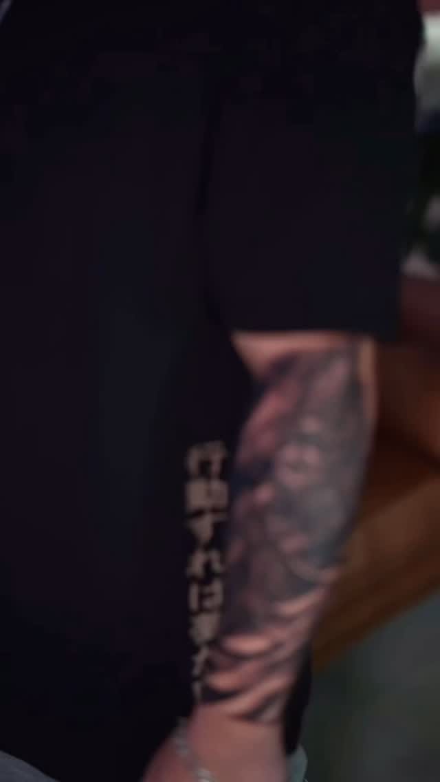 Post 3 by J CESAR • TATTOO ARTIST on Instagram (video)