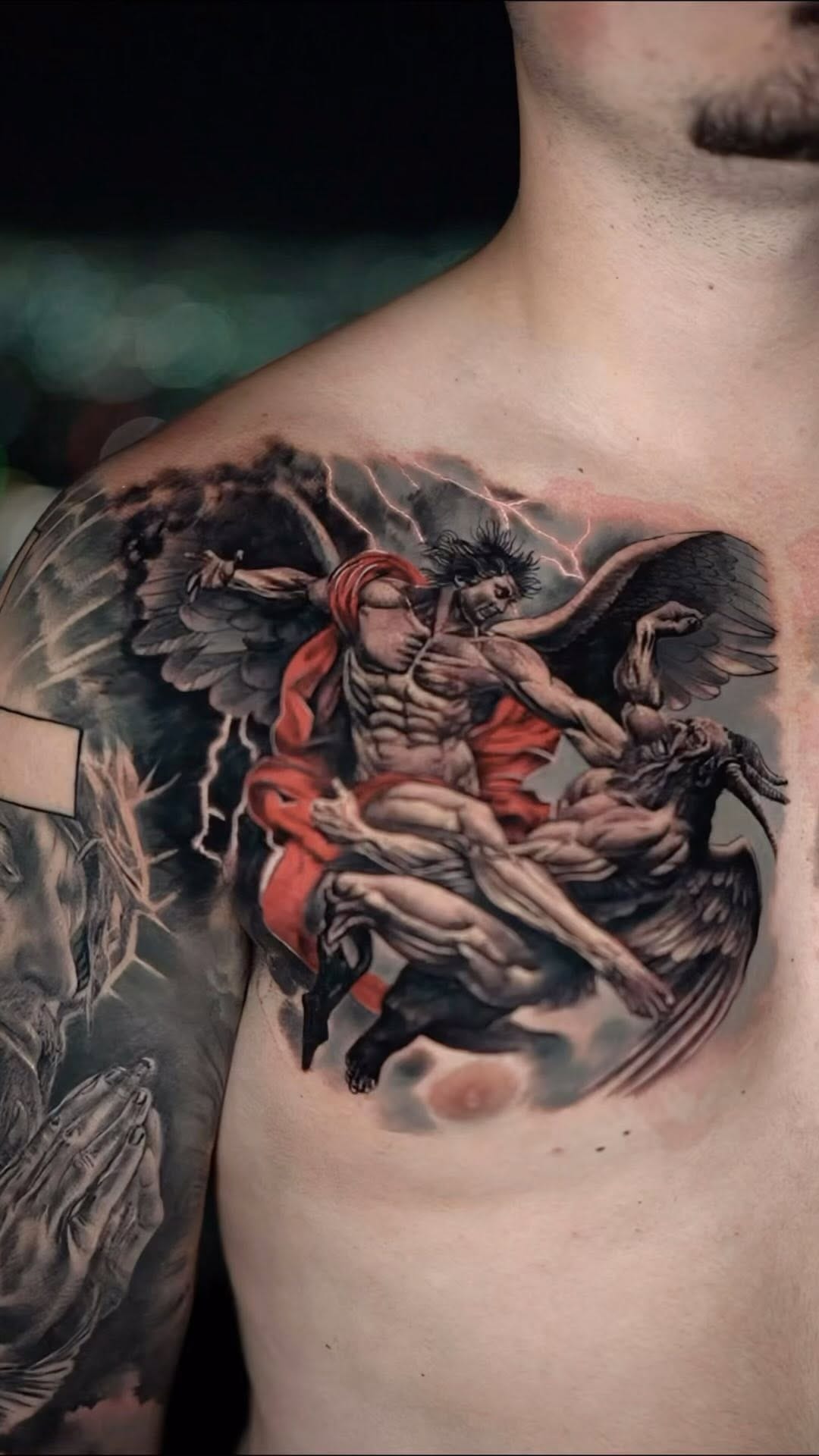 Post 9 by J CESAR • TATTOO ARTIST on Instagram (video)