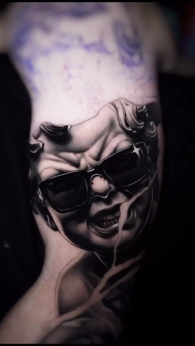 Post 2 by K2 TATTOO on Instagram (video)
