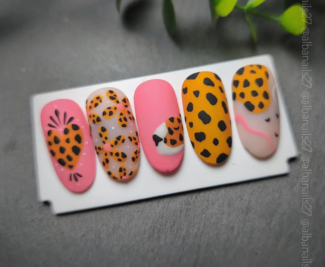 Post 2 by FORMACIONES ONLINE | NAIL ART 🇪🇦 on Instagram (carousel)
