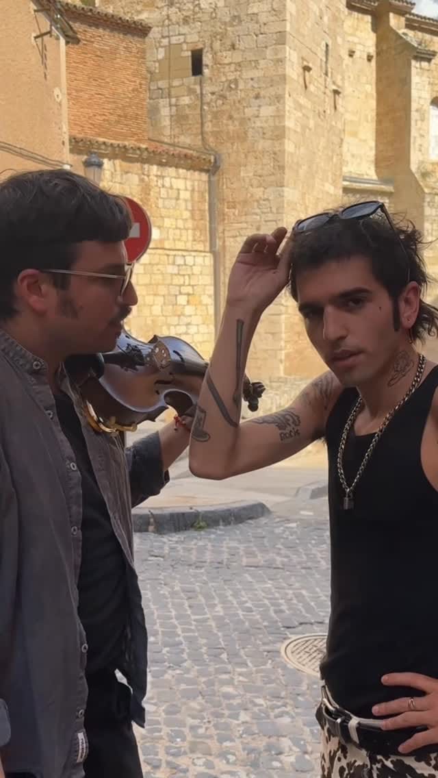 Post 1 by un muerto mas on Instagram (video)
