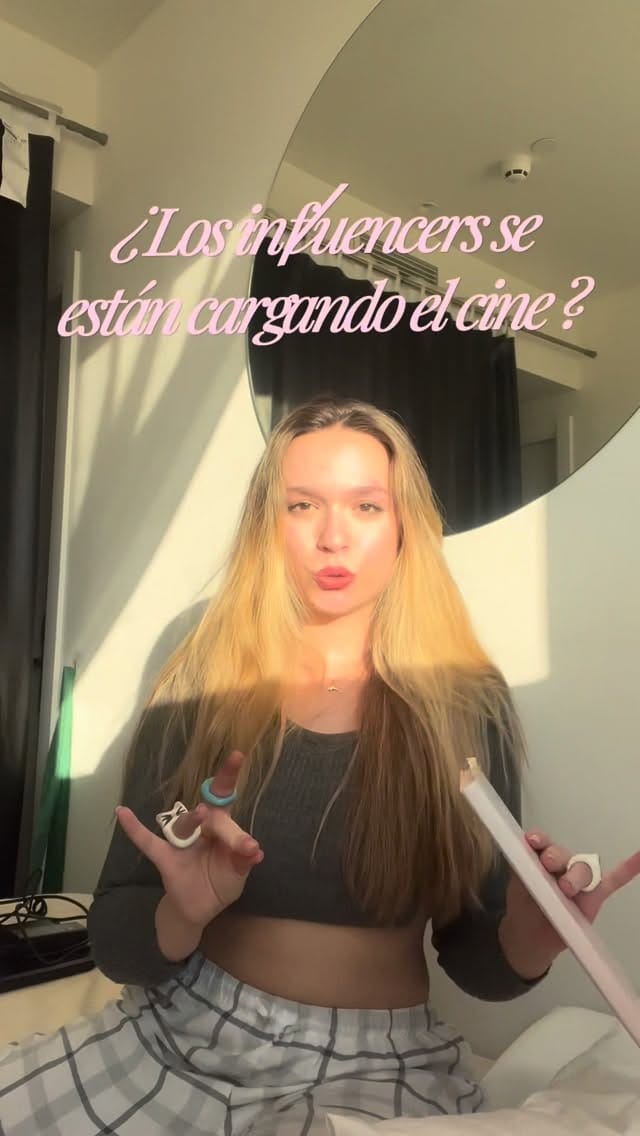 Post 7 by Claudia Iglesias on Instagram (video)