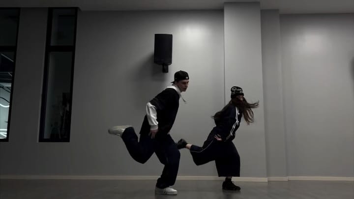 Post 7 by Azul Rico on Instagram (video)