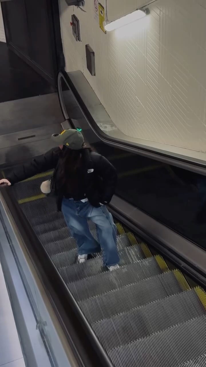 Post 9 by Azul Rico on Instagram (video)