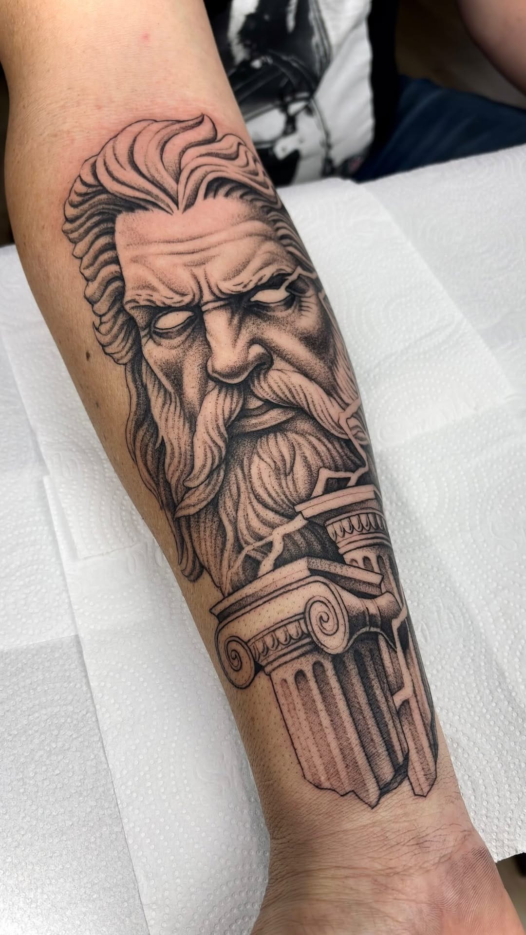 Post 3 by Everton Freitas | TATUADOR on Instagram (video)