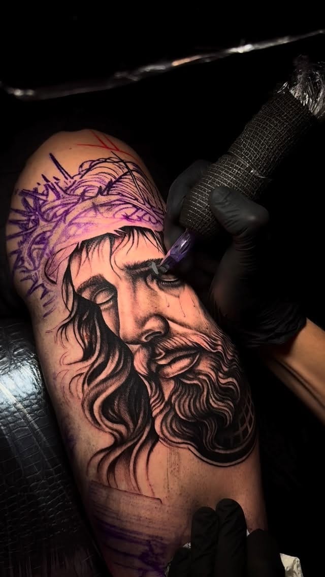 Post 2 by ALFREDOTATTO on Instagram (video)