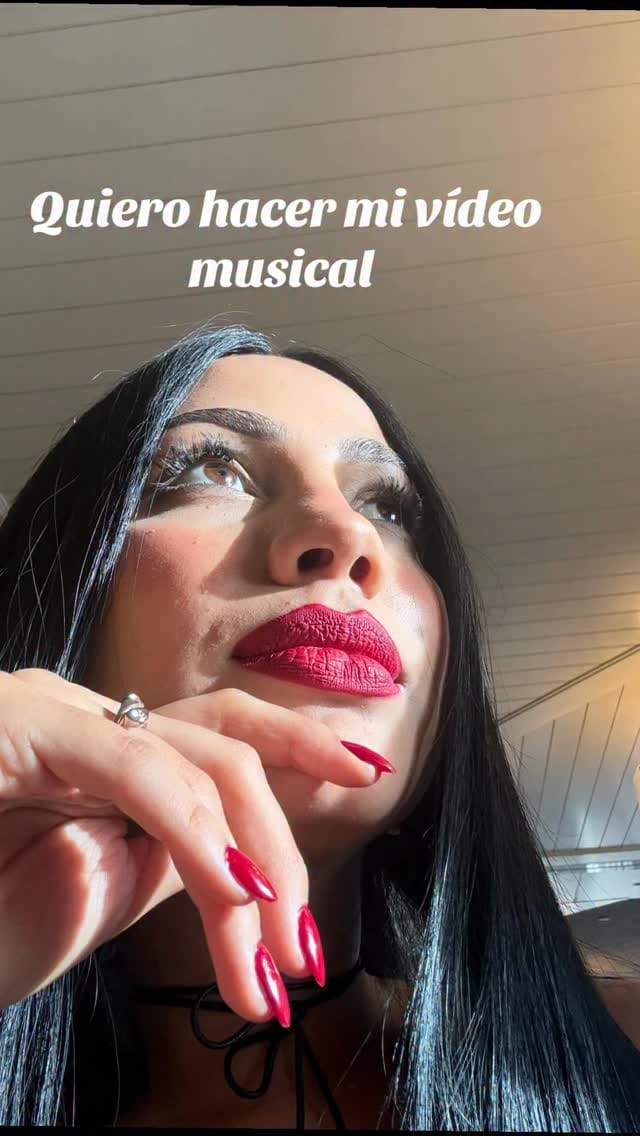 Post 9 by DILORENTYS on Instagram (video)