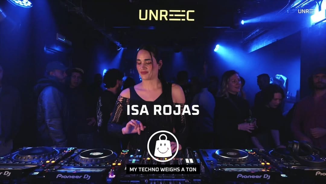 Post 8 by Isa Rojas on Instagram (carousel)