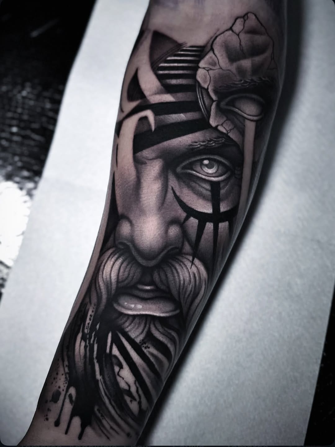 Post 7 by PEDRO MARTIN ART on Instagram (carousel)