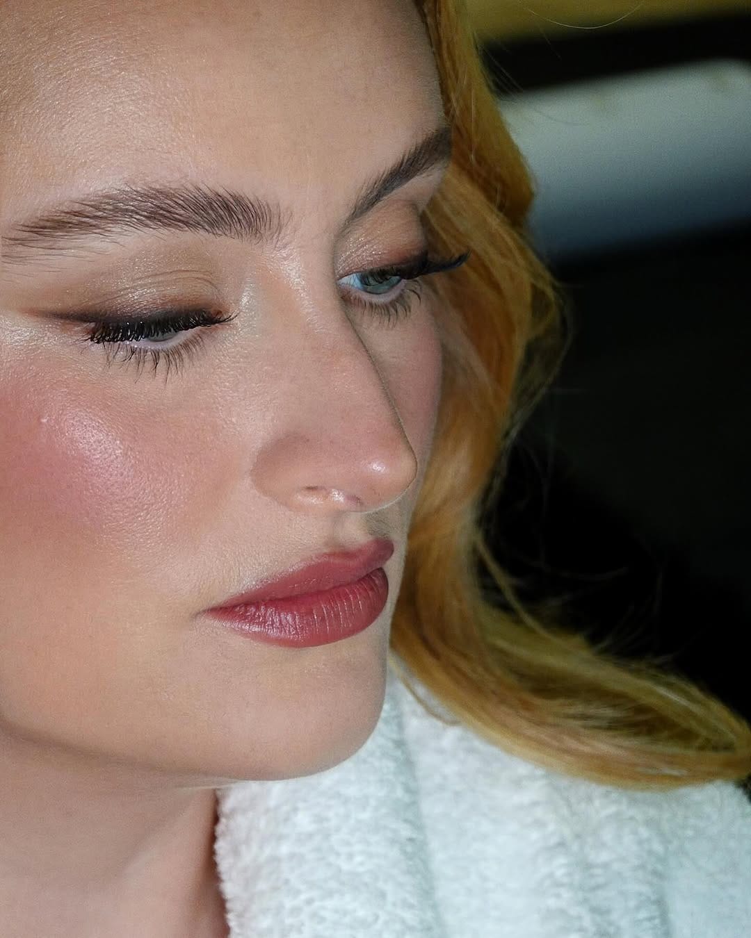 Post 9 by Makeup Artist Sofia Schwarzkopf-Tilbury ❤️ on Instagram (carousel)