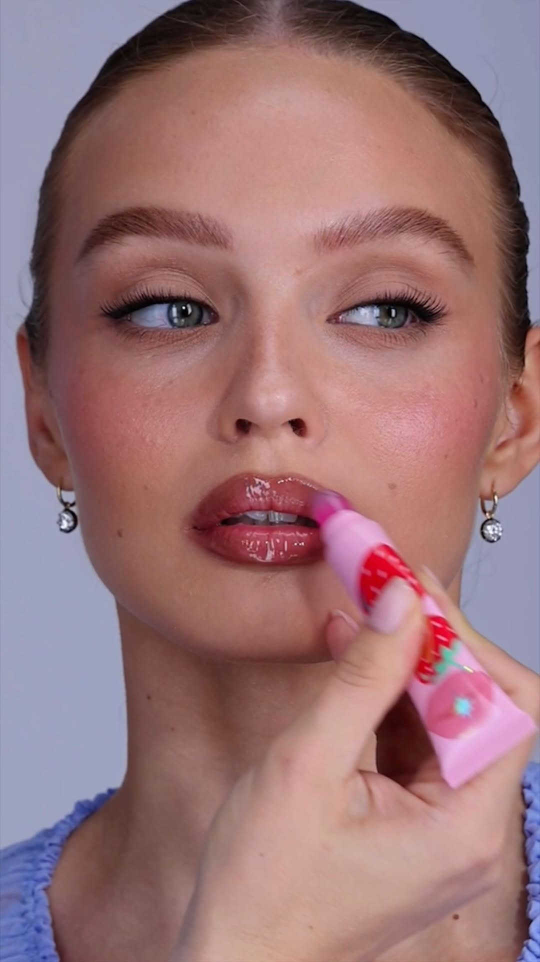 Post 8 by Makeup Artist Sofia Schwarzkopf-Tilbury ❤️ on Instagram (video)