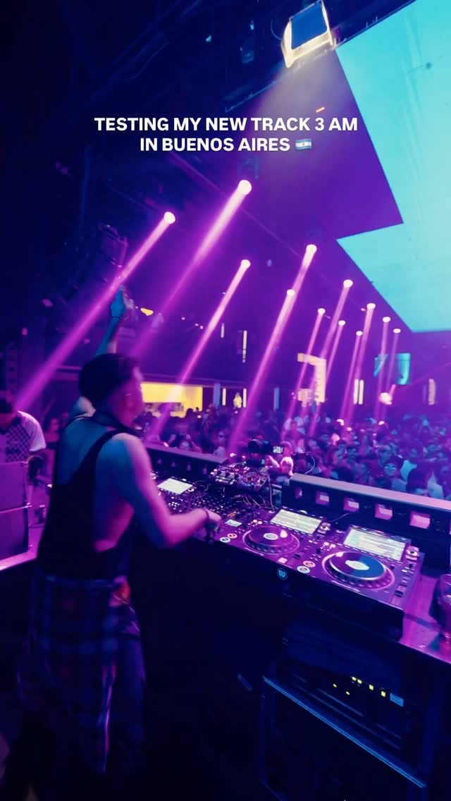 Post 5 by DELUM on Instagram (video)