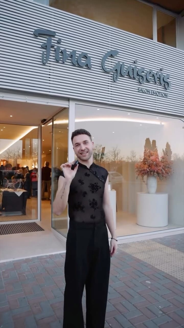 Post 9 by 𝐅𝐈𝐍𝐀 𝐆𝐔𝐈𝐒𝐄𝐑𝐈𝐒 𝐒𝐀𝐋𝐎𝐍 𝐄𝐌𝐎𝐓𝐈𝐎𝐍 on Instagram (video)