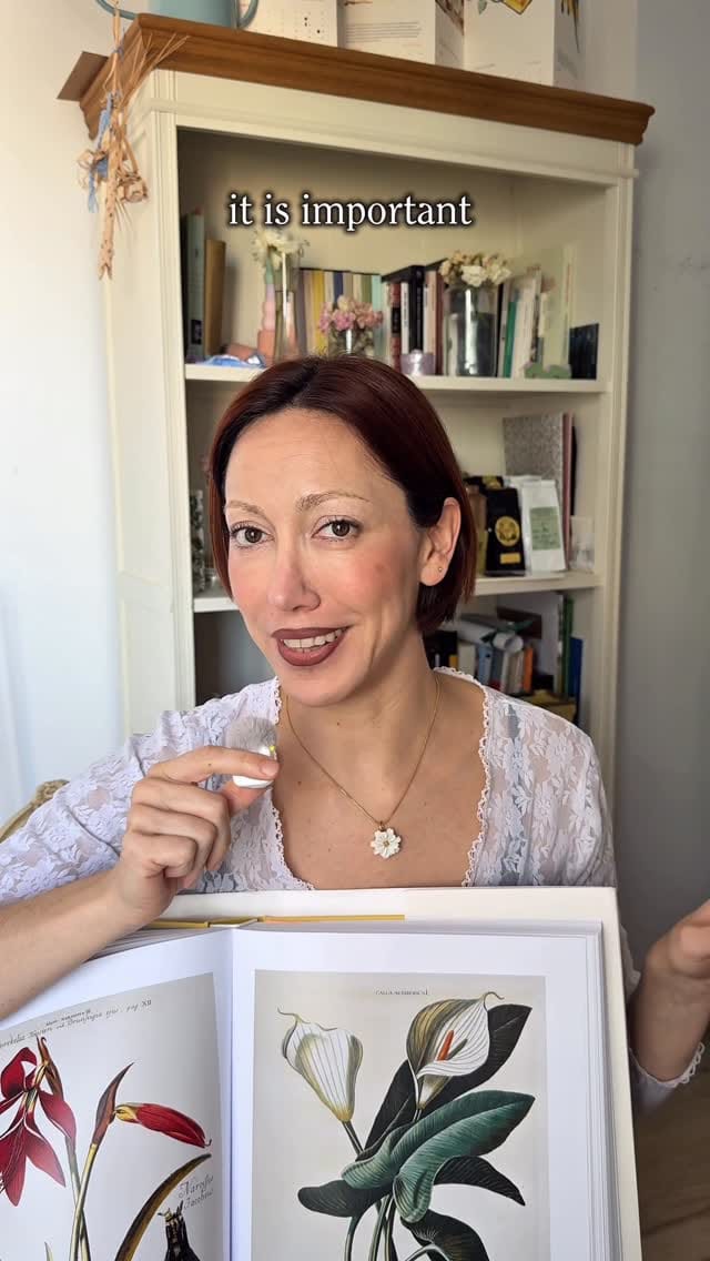 Post 1 by Ana Lirio on Instagram (video)