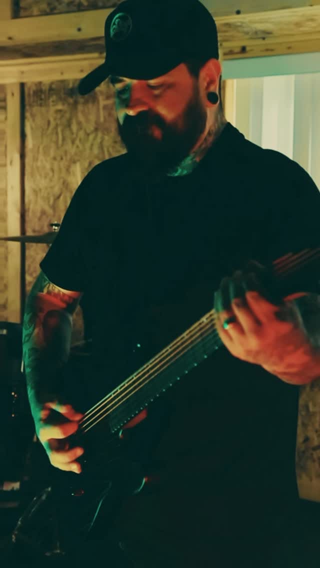 Post 8 by Luis Lizarraga on Instagram (video)