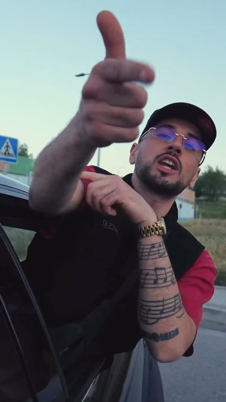 Post 2 by Abraham Garrido on Instagram (video)