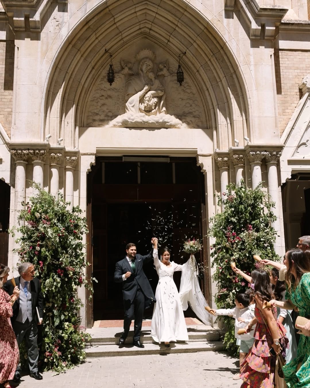 Post 5 by The Creative Shot | Wedding Stories on Instagram (carousel)