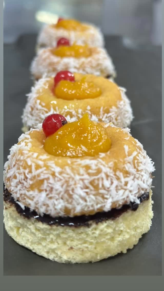 Post 3 by 𝕄𝔸ℝ𝕀𝔸 ℙ𝕆ℙℂ𝔸𝕂𝔼𝕊 on Instagram (video)