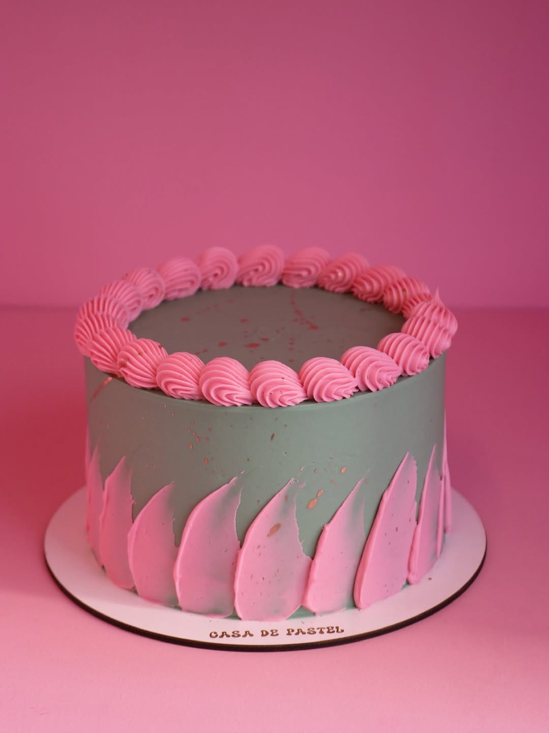 Post 6 by CASA DE PASTEL on Instagram (image)