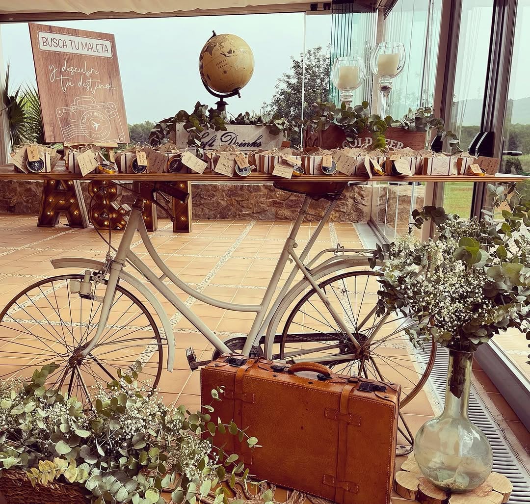 Post 3 by La Mar De Fiestas Ibiza on Instagram (carousel)