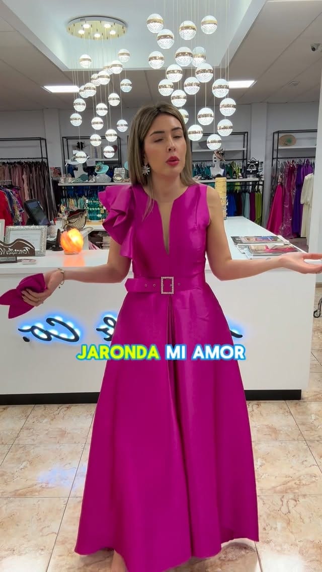 Post 1 by Déjate de Historias on Instagram (video)
