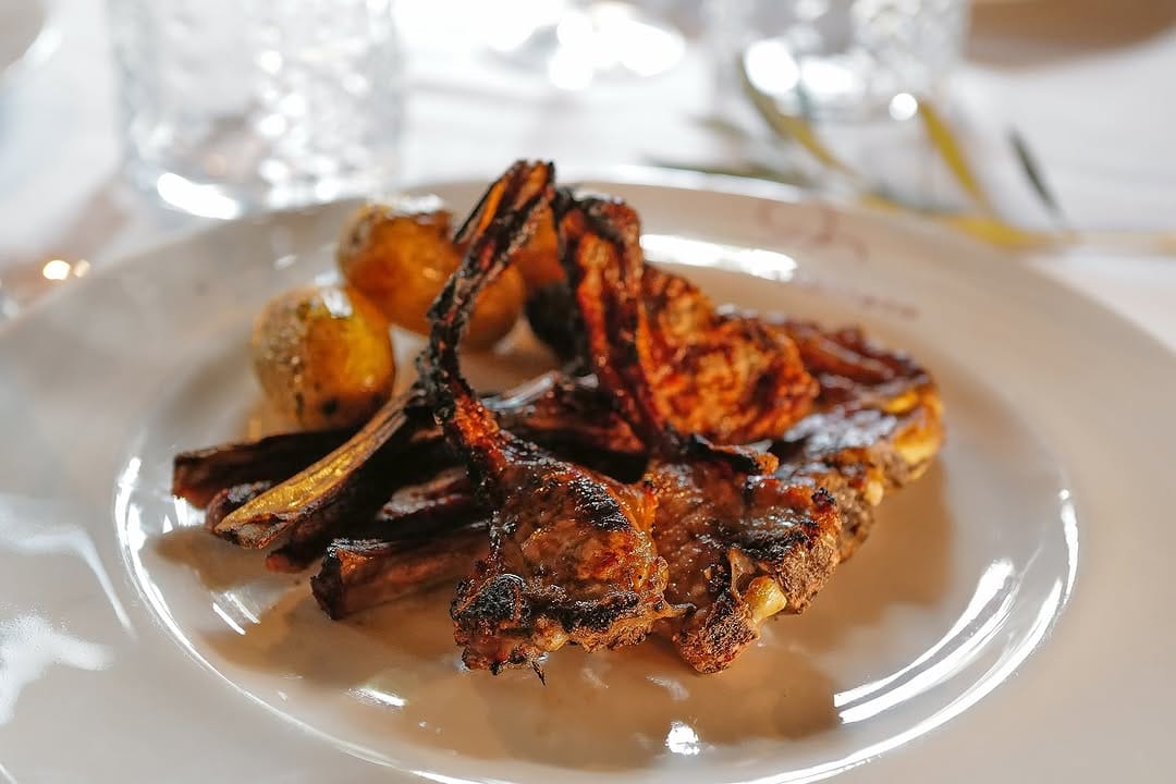 Post 7 by Restaurante-Catering-Eventos on Instagram (carousel)