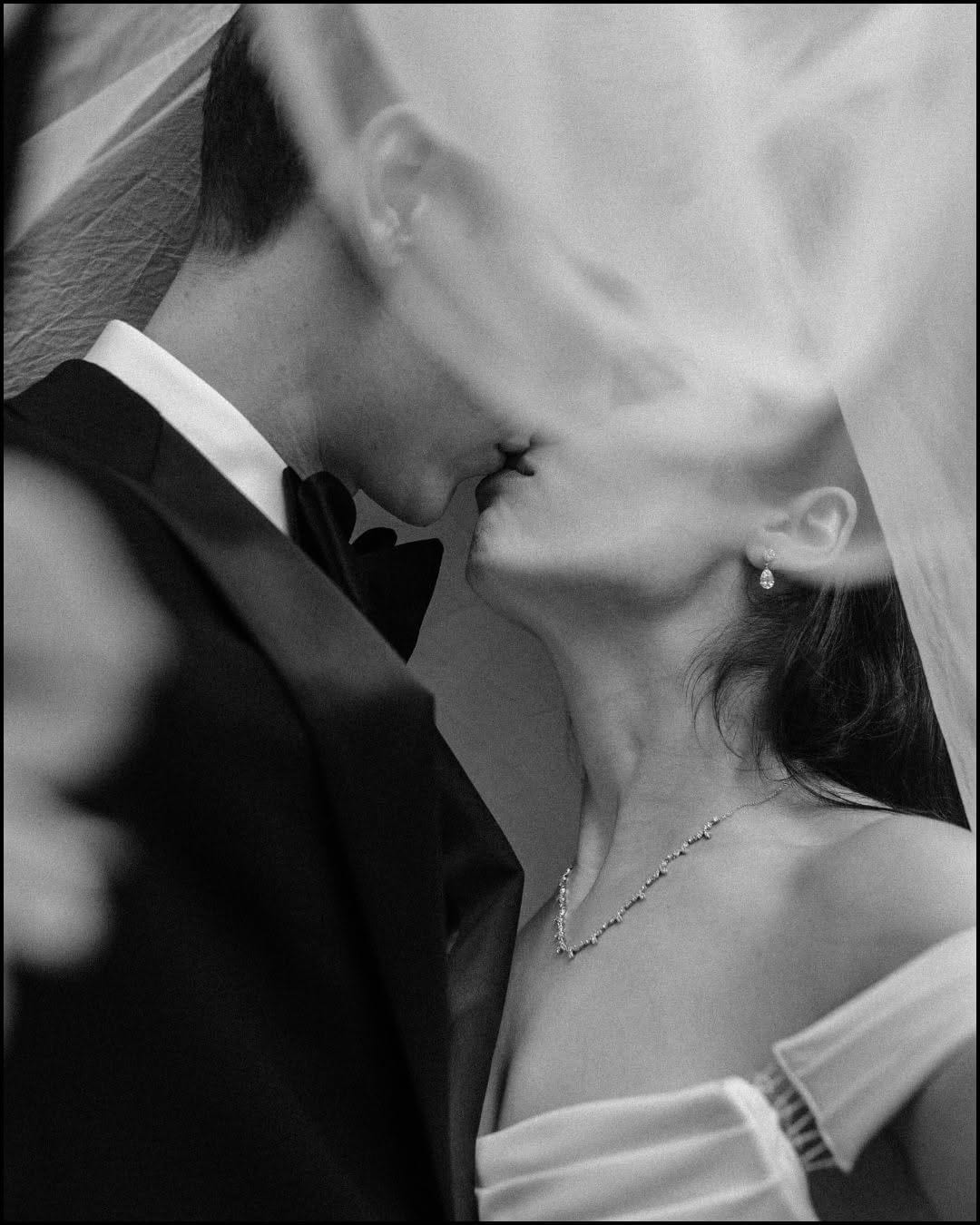 Post 2 by Wedding Photographer Granada on Instagram (carousel)