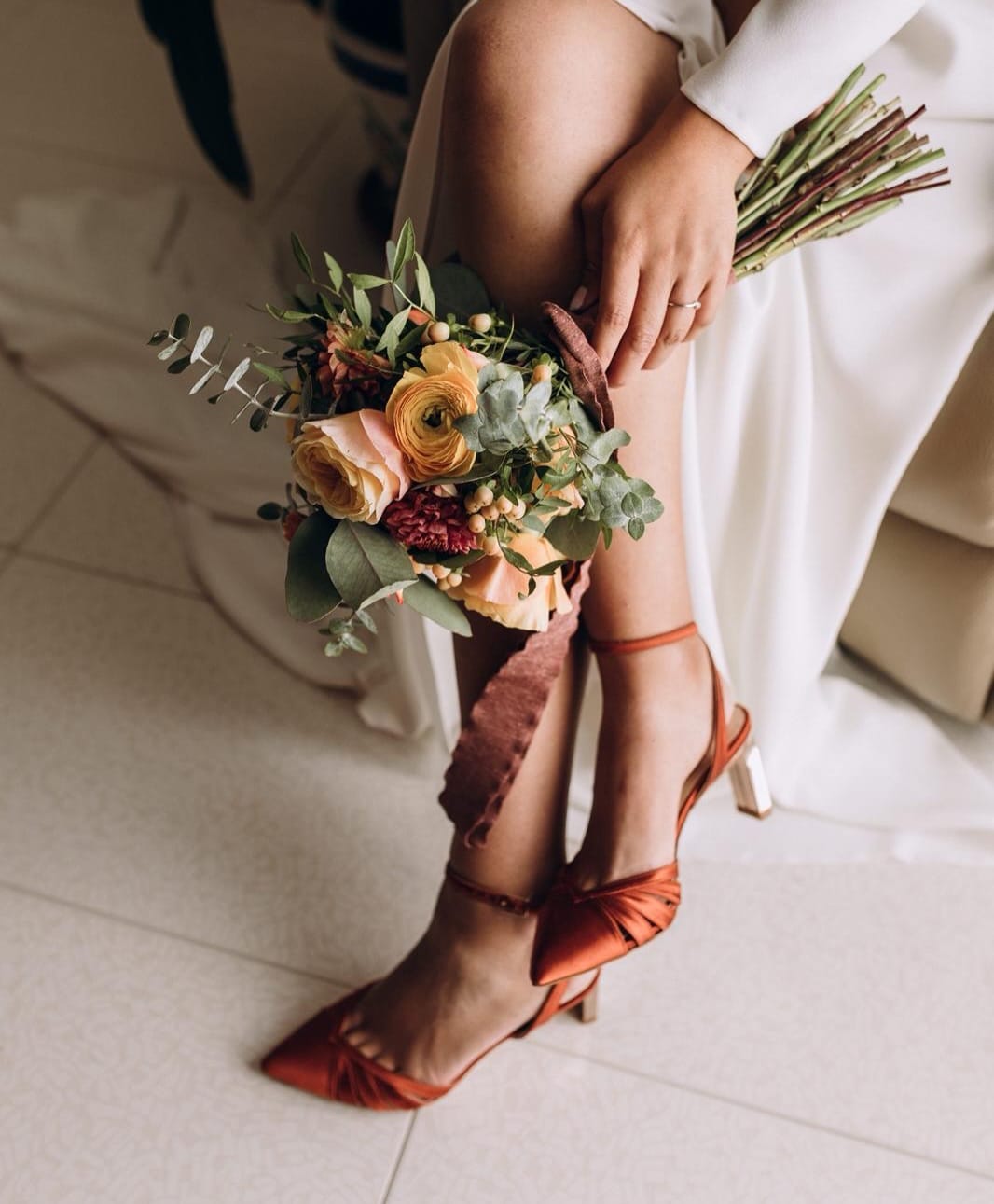 Post 2 by Lorena Erre • Fotógrafos de boda on Instagram (carousel)