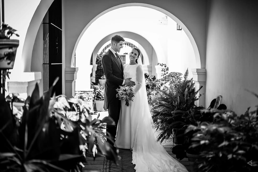 Post 8 by Fotógrafo Bodas Sevilla | Calle Fotografía on Instagram (image)
