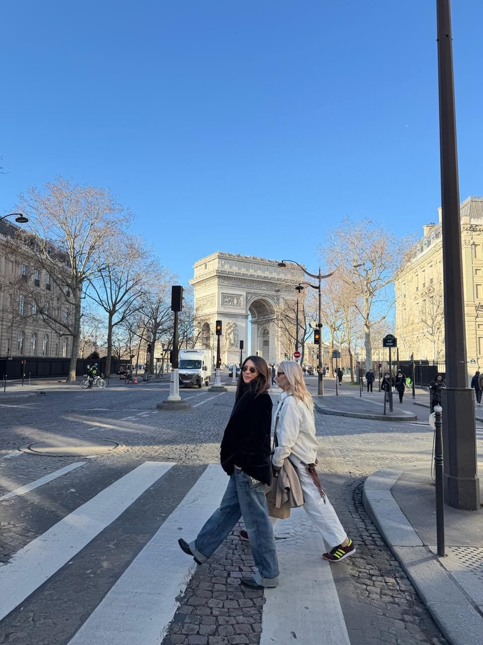 Post 1 by Vane on Instagram (carousel)