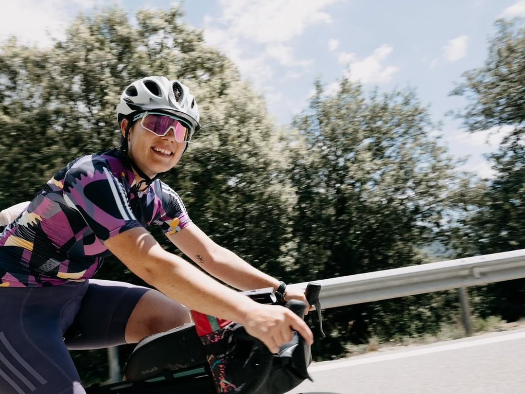Post 3 by Laura Rincón | Bikepacking, ultraciclismo y aventura on Instagram (carousel)