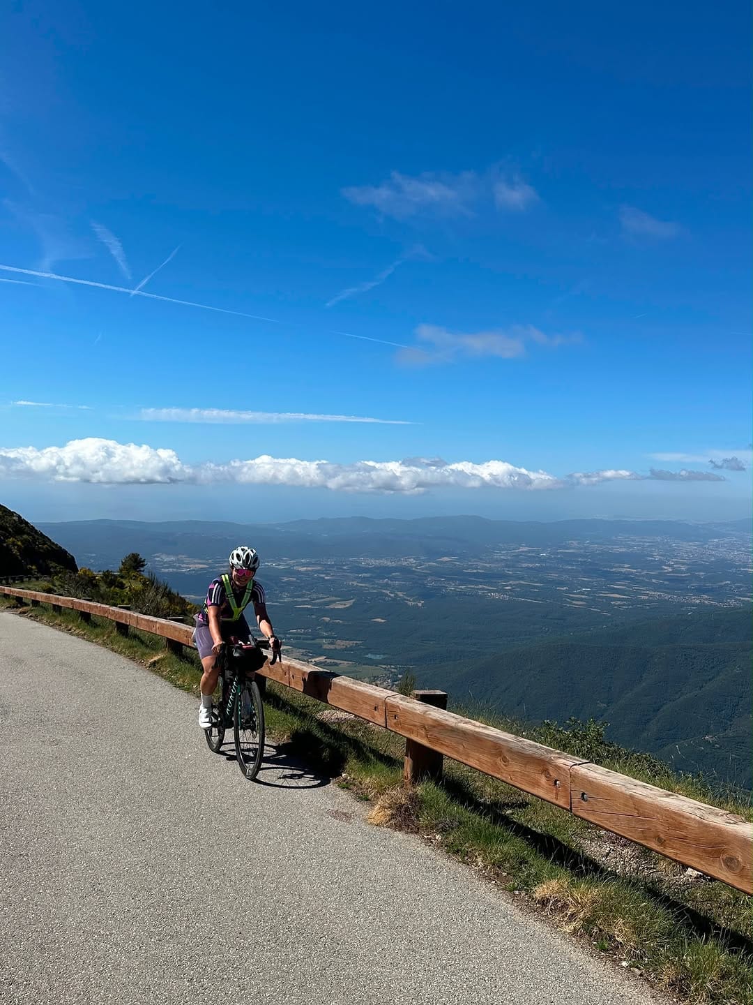 Post 1 by Laura Rincón | Bikepacking, ultraciclismo y aventura on Instagram (carousel)