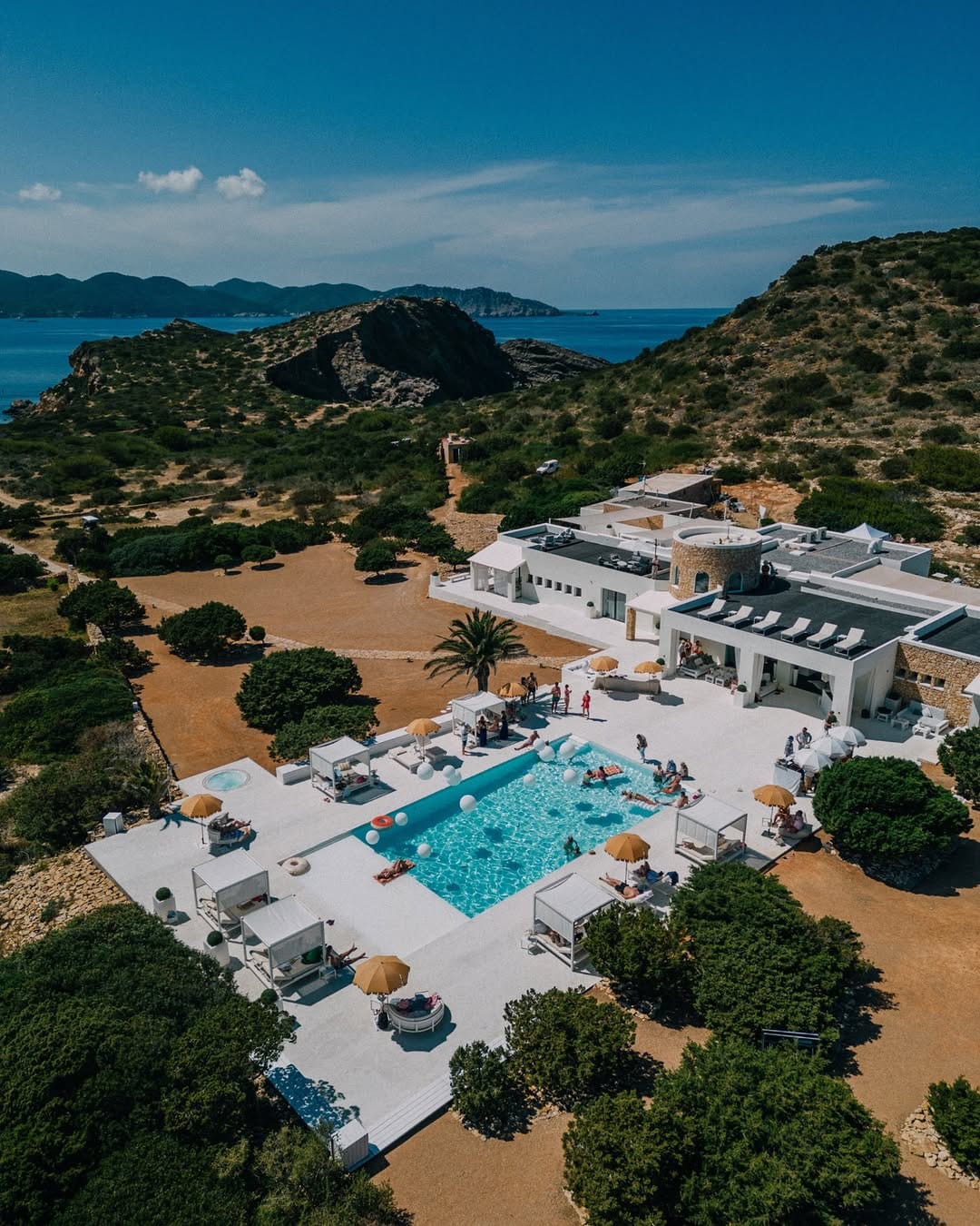 Post 8 by Ibiza Wedding on Instagram (carousel)