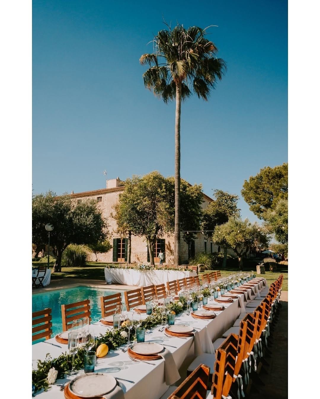 Post 6 by Fotógrafo Bodas Mallorca on Instagram (carousel)