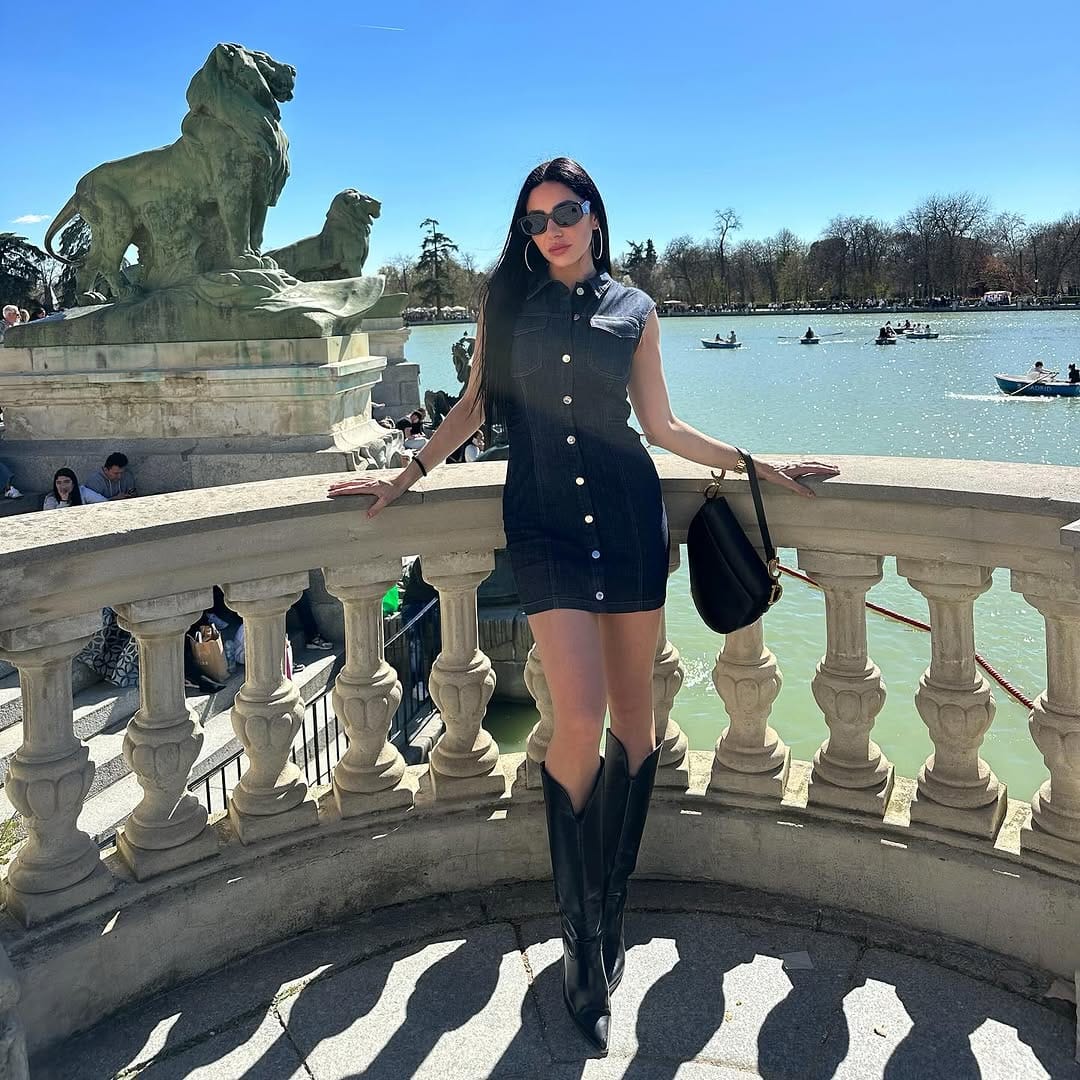 Post 3 by ب on Instagram (carousel)