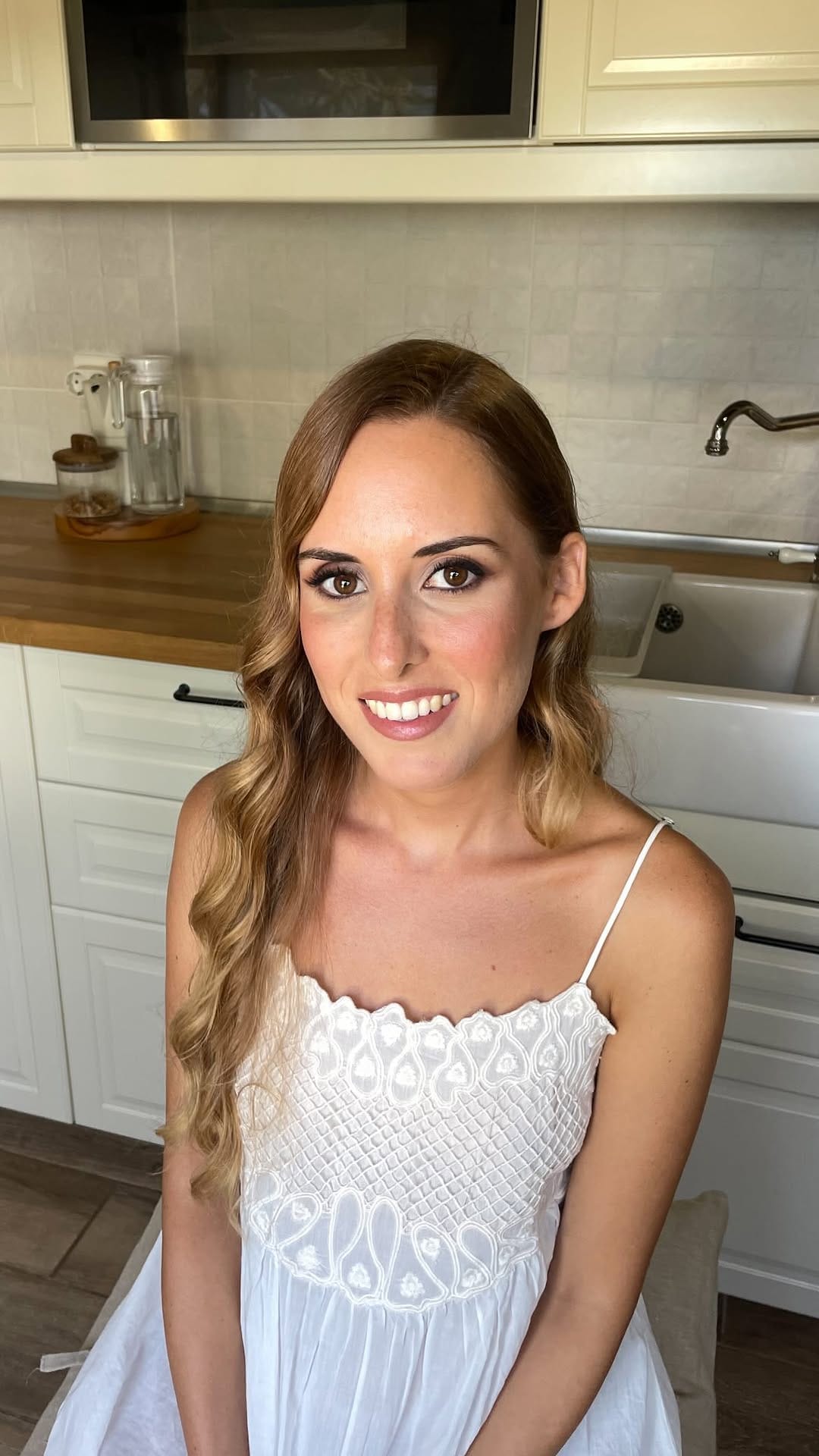 Post 9 by Maquilladora profesional en Tenerife on Instagram (video)
